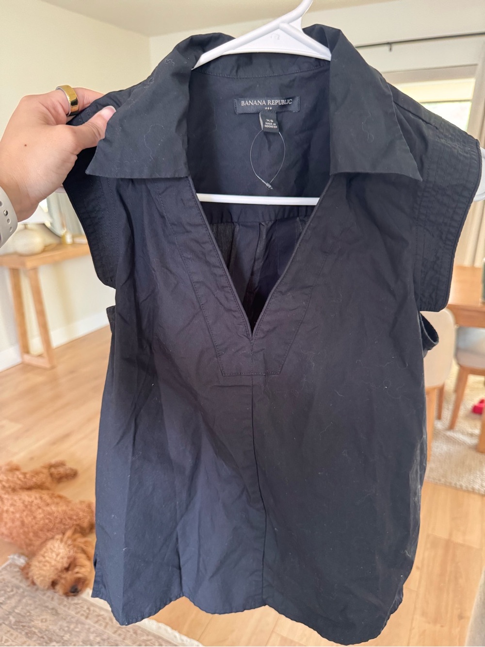 Banana Republic Black V‑Neck Cap Sleeve Shirt NWOT